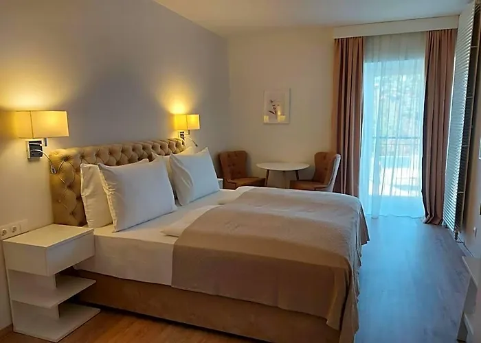 Szálloda Gartenhotel Altmannsdorf 4*
